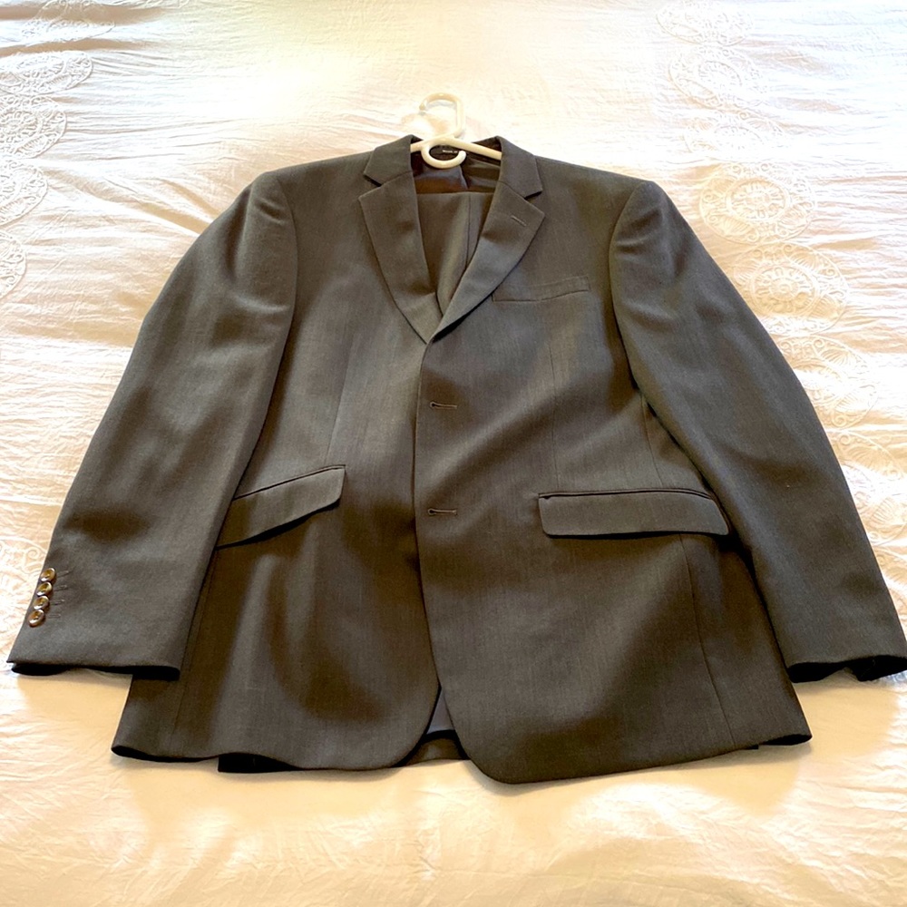 Kenneth Cole Reaction Suit